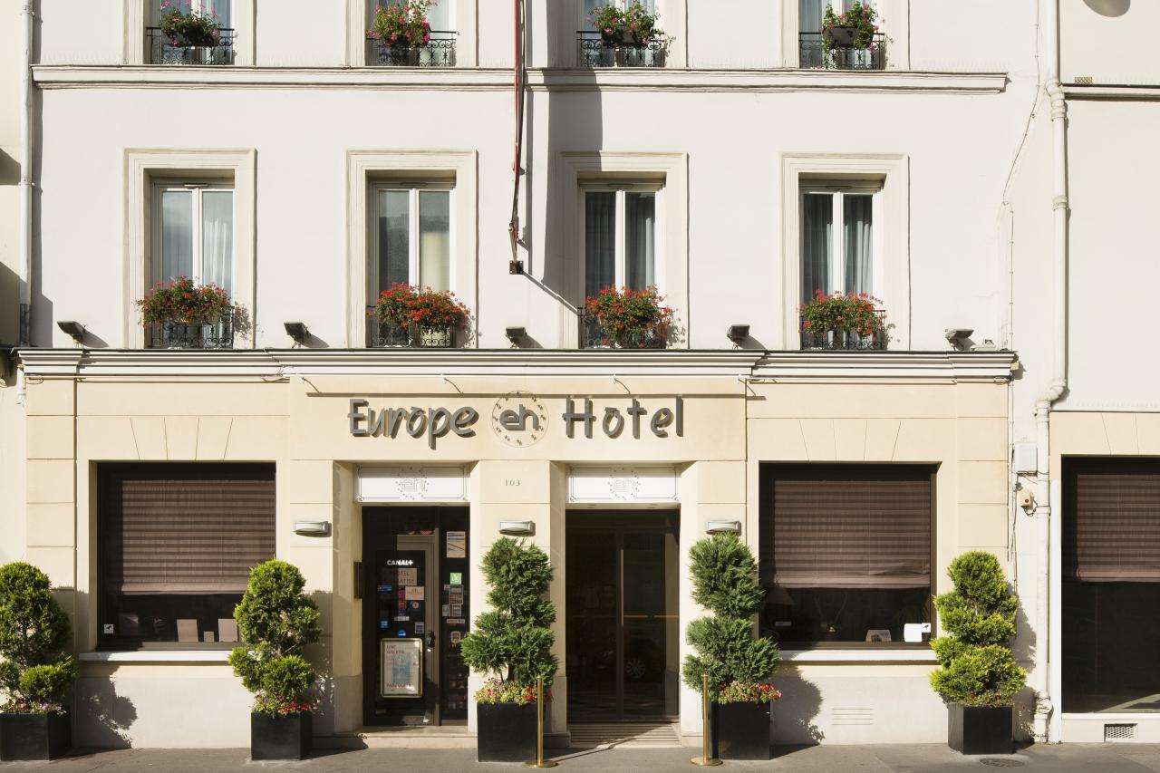 Europe Hotel Paris - Facade